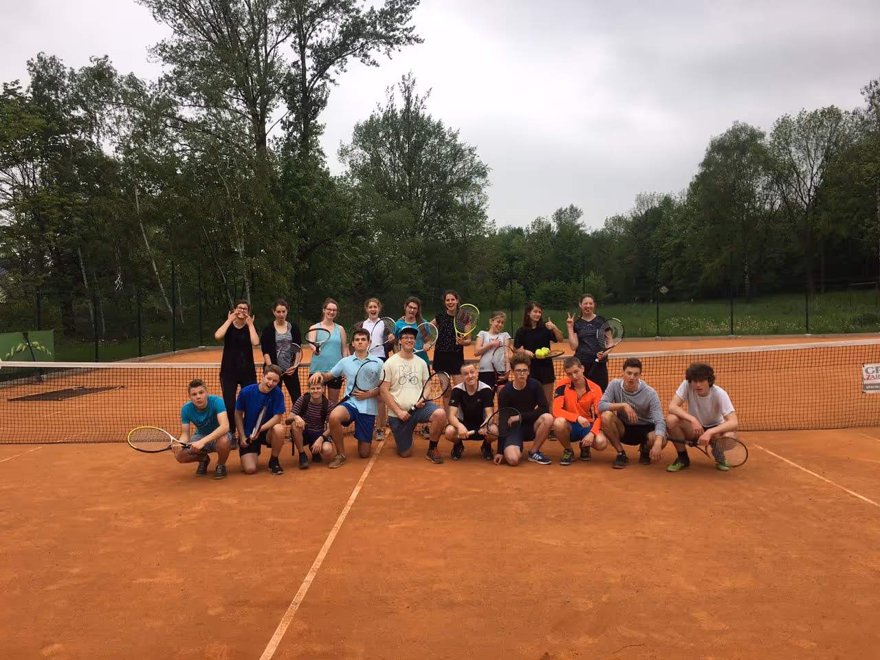 Członkowie stowarzyszenia podczas zajęć sportowych